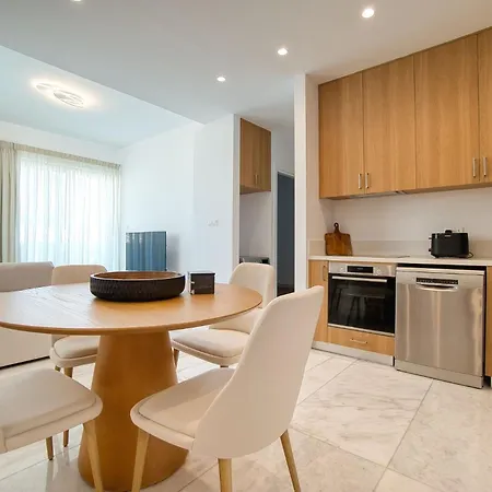 Apartamento Arcadia 1 201 2 Bed
